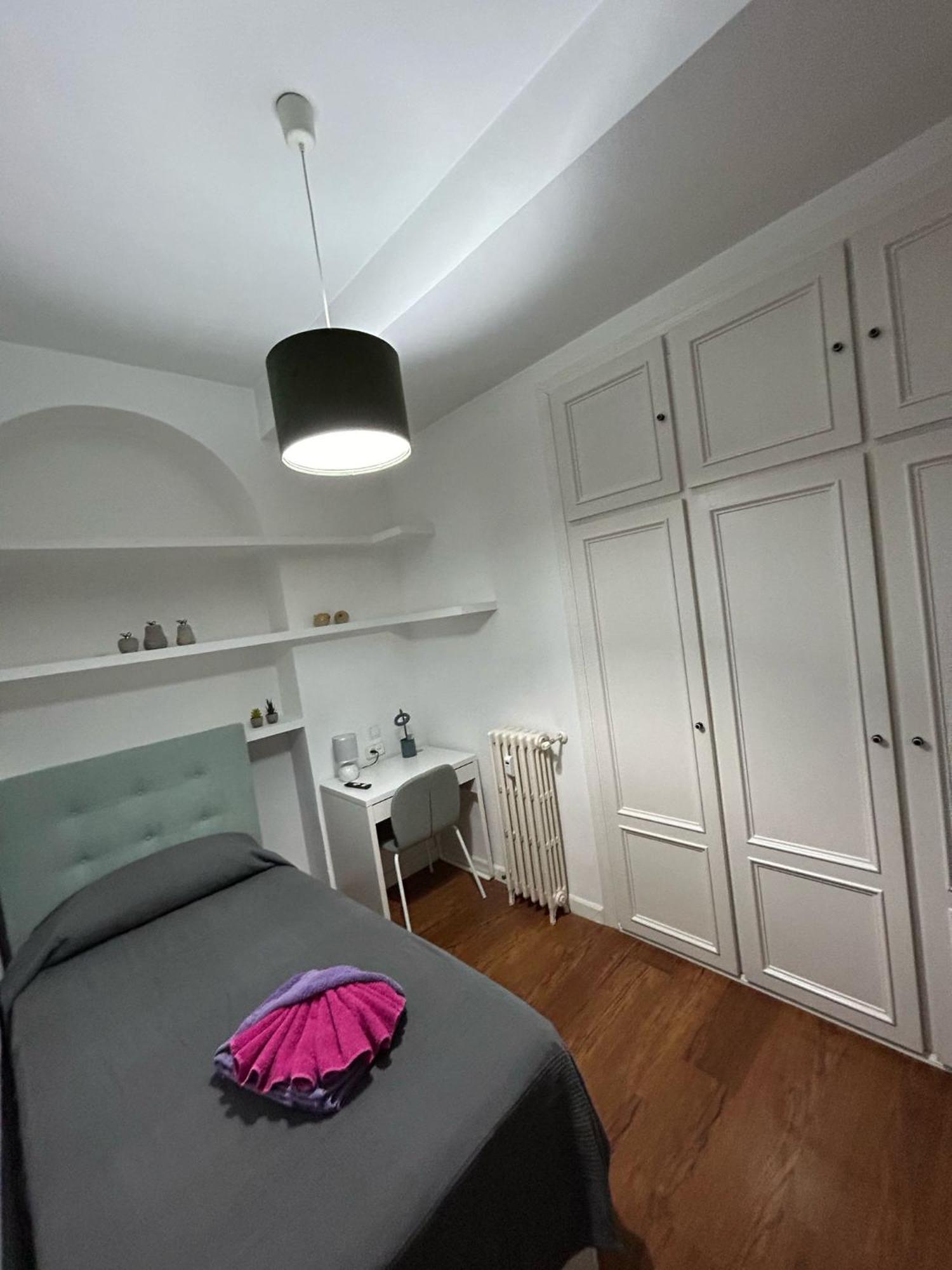 Habitaciones Magdalena Madrid Exterior photo